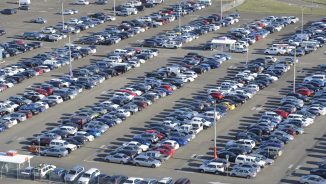 Sfaturi pentru parcarea maşinii pe termen lung