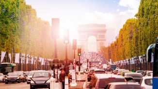 Franța are în plan să interzică vânzarea de mașini cu motoare termice până în anul 2040