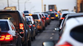 Studiu: Șoferii români admit că încalcă regulile de circulație intenționat